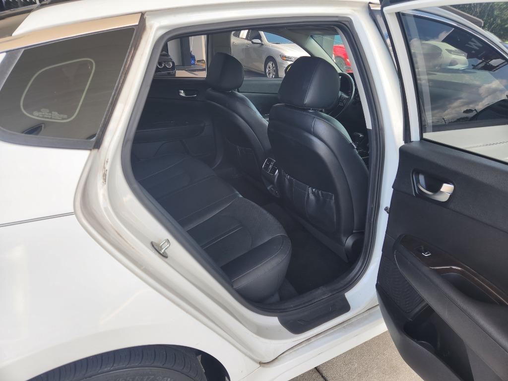 2018 Kia Optima EX - Photo 12