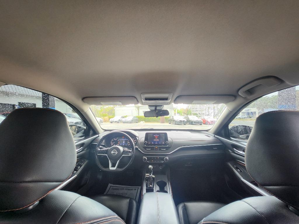 2021 Nissan Altima SR - Photo 13