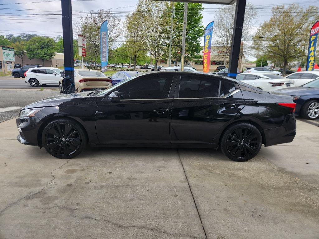 2021 Nissan Altima SR - Photo 8