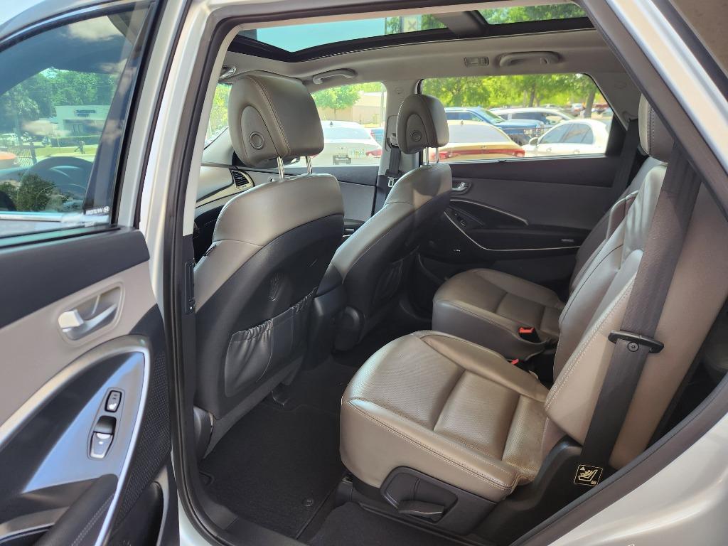 2016 Hyundai Santa Fe Limited - Photo 11
