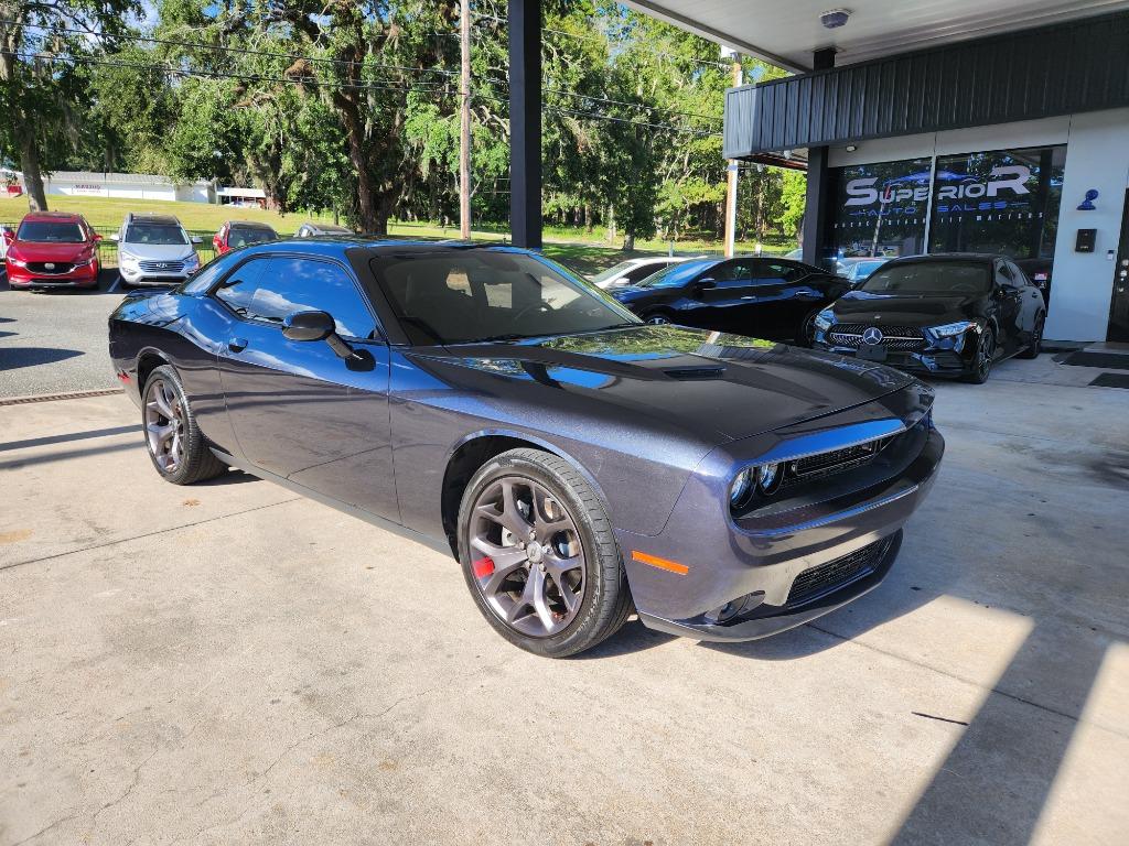 2017 Dodge Challenger SXT Plus