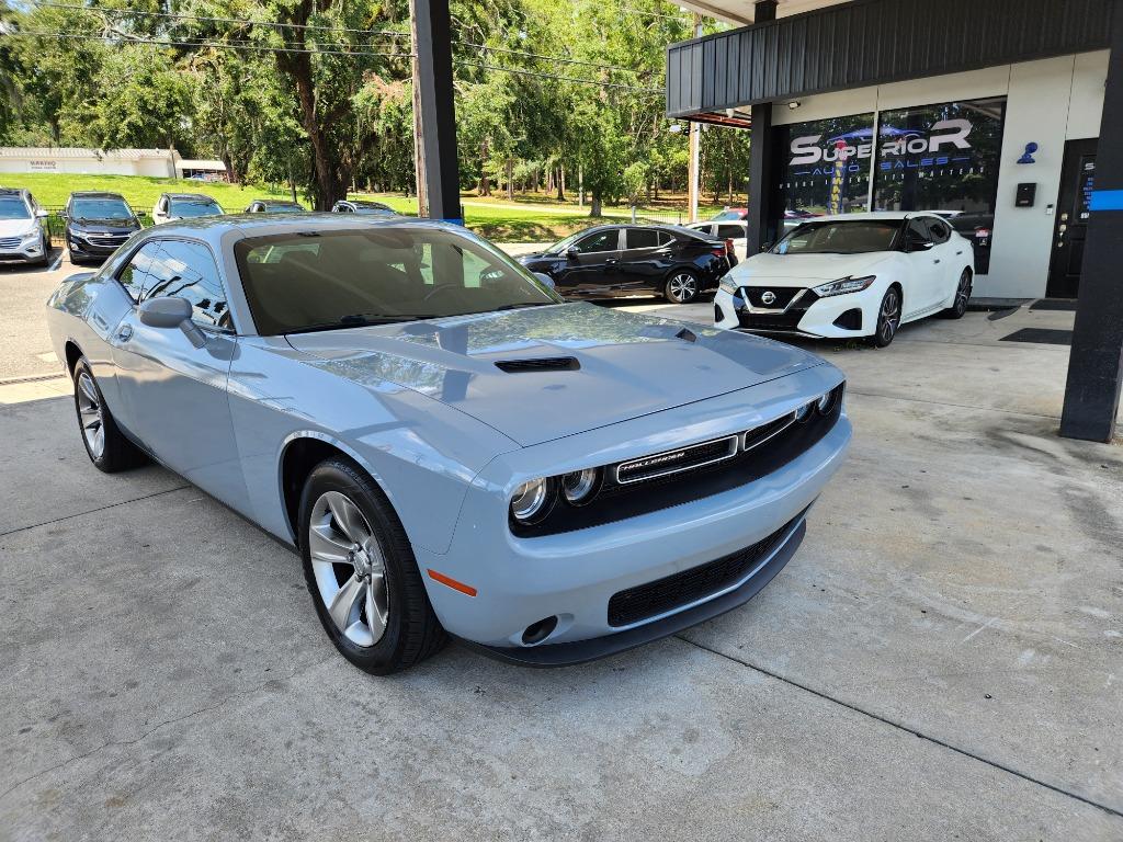 2020 Dodge Challenger SXT Auto's photo